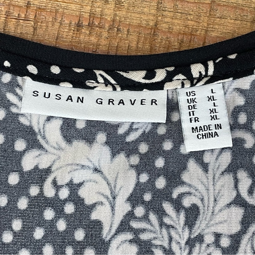 Susan Graver size Large Printed Liquid Knit Sleeveless Top black white dots - Picture 6 of 9